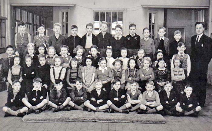 Plodder Lane County Primary School circa 1953-54