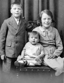 Joyce Paterson with brother and sister